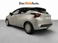 Usado Nissan Micra Acenta 92 CV (67 kW) 2023 Gris / plata Utilitario