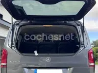 Usado Mercedes V220 Avantgarde 163 CV (119 kW) 2022 Gris / plata Monovolumen