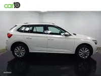 Usado Skoda Kamiq Ambition 110 CV (80 kW) 2021 Blanco SUV