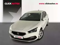 Używany Seat Leon Style 111 KM (81 kW) 2024 Biały Hatchback