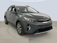 Usado Kia Stonic 101 CV (74 kW) 2021 Gris SUV