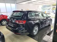 Usado VW Passat Business 122 CV (89 kW) 2021 Negro Familiar