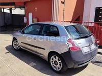 Usado Fiat Stilo Dynamic 103 CV (75 kW) 2002 Gris / plata Berlina