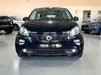 Usado Smart ForFour Passion 90 CV (66 kW) 2017 Negro Utilitario