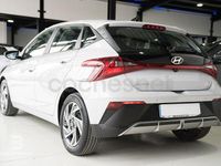 Usado Hyundai i20 84 CV (61 kW) 2024 Gris / plata Utilitario