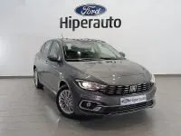 Usado Fiat Tipo Life 130 CV (95 kW) 2022 Gris / plata Berlina