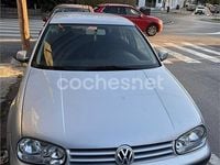 Usado VW Golf IV Highline 105 CV (77 kW) 2002 Gris / plata Berlina