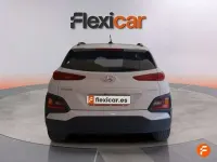 Usado Hyundai Kona 120 CV (88 kW) 2018 Blanco SUV