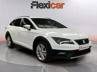 Usado Seat Leon ST Style 150 CV (110 kW) 2018 Blanco Familiar