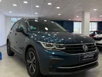 Usado VW Tiguan Life 150 CV (110 kW) 2021 Azul SUV