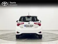 Usado Toyota Yaris Hybrid 100 CV (73 kW) 2018 Blanco
