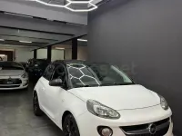 Usado Opel Adam Slam 100 CV (73 kW) 2015 Blanco Utilitario