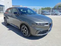 Usado Alfa Romeo Tonale Sprint 130 CV (95 kW) 2024 Gris / plata SUV