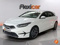 Usado Kia Ceed 136 CV (100 kW) 2023 Blanco Utilitario