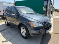 Usado SsangYong Kyron Limited 141 CV (103 kW) 2006 Azul SUV