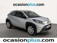Usado Toyota Aygo Play 72 CV (52 kW) 2024 Gris Utilitario