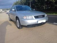 Usado Audi A3 Ambiente 125 CV (91 kW) 2000 Plateado Utilitario