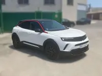 Usado Opel Mokka-e Ultimate 100 kW (136 CV) 2022 Blanco SUV