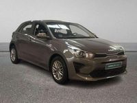 Usado Kia Rio 101 HP (74 kW) 2023 Verde Citadino