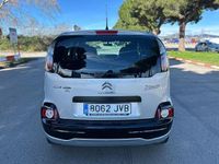 Usado Citroën C3 Exclusive 99 CV (72 kW) 2016 Gris Monovolumen