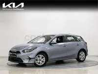 Usado Kia Ceed 136 CV (100 kW) 2024 Gris / plata Utilitario