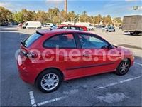 Usado Seat Ibiza Sport 64 CV (47 kW) 2006 Rojo Berlina