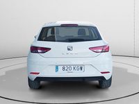 Usado Seat Leon Reference 110 CV (80 kW) 2018 Blanco Berlina