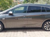 Usado Opel Astra Excellence 150 CV (110 kW) 2018 Gris / plata Familiar
