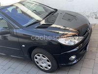 Usado Peugeot 206 70 CV (51 kW) 2005 Negro Berlina