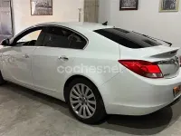 Usado Opel Insignia Cosmo 130 CV (95 kW) 2011 Blanco Berlina
