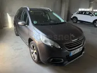 Usado Peugeot 2008 Allure 115 CV (84 kW) 2015 Gris / plata SUV
