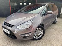Usado Ford S-MAX Titanium 140 CV (102 kW) 2015 Gris / plata Monovolumen
