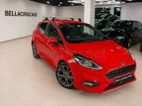 Usado Ford Fiesta ST-Line 140 CV (102 kW) 2018 Rojo Utilitario