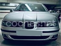 Usado Seat Leon 110 CV (80 kW) 2003 Gris / plata Utilitario
