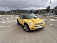 Usado Mini Cooper 115 CV (84 kW) 2002 Amarillo Utilitario