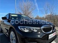 Usado BMW 318 150 CV (110 kW) 2020 Negro Familiar