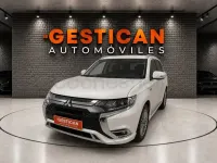 Usado Mitsubishi Outlander P-HEV 224 CV (164 kW) 2021 Blanco SUV