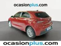 Usado Kia Rio 101 CV (74 kW) 2019 Rojo Utilitario