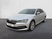 Usado Skoda Superb Ambition 150 CV (110 kW) 2021 Gris / plata Berlina