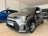 Usado Kia Picanto 63 CV (46 kW) 2025 Gris / plata Utilitario