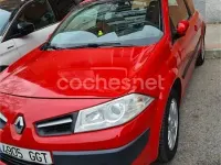 Usado Renault Mégane 100 CV (73 kW) 2008 Rojo Berlina