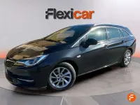 Usado Opel Astra Elegance 145 CV (106 kW) 2020 Negro Familiar