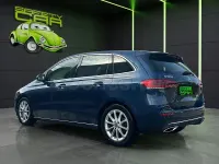 Usado Mercedes B180 116 CV (85 kW) 2020 Gris / plata Utilitario