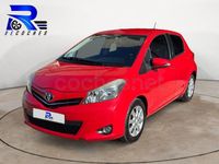 Usado Toyota Yaris City 90 CV (66 kW) 2012 Granate Utilitario