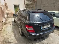 Usado Mercedes C200 136 CV (100 kW) 2010 Negro Familiar