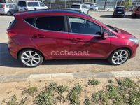 Usado Ford Fiesta Trend 85 CV (62 kW) 2017 Granate Berlina