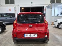 Usado Kia Picanto 66 CV (48 kW) 2016 Rojo Utilitario