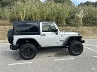 Usado Jeep Wrangler Sport 200 CV (147 kW) 2012 Gris / plata SUV