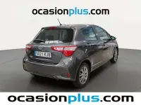Usado Toyota Yaris Active 69 CV (50 kW) 2018 Gris Utilitario
