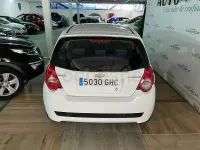 Usado Chevrolet Aveo LT 100 CV (73 kW) 2026 Blanco Berlina
